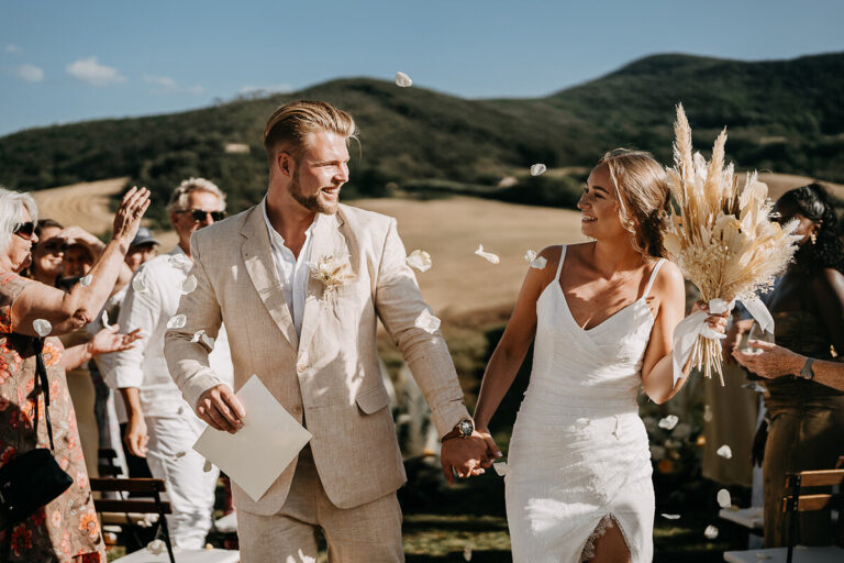 Symbolic wedding ceremony in Tuscany, photo 9
