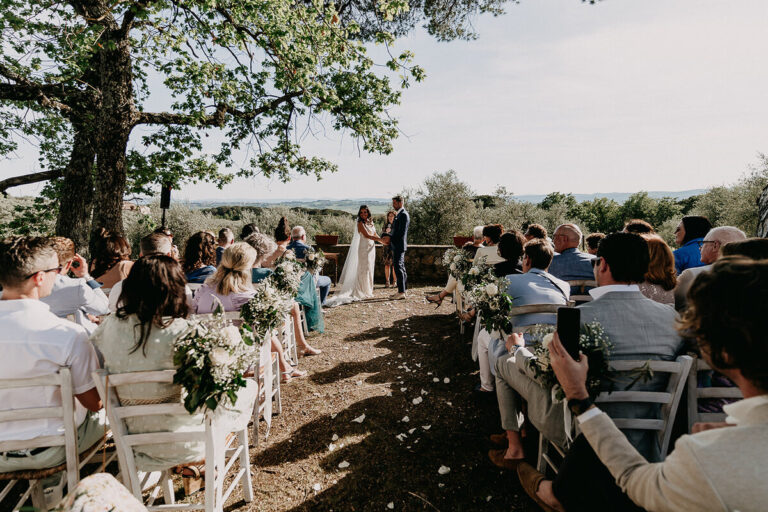 Symbolic wedding ceremony in Tuscany, photo 11