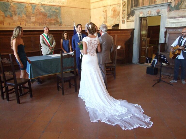 Wedding in San Gimignano, photo 1